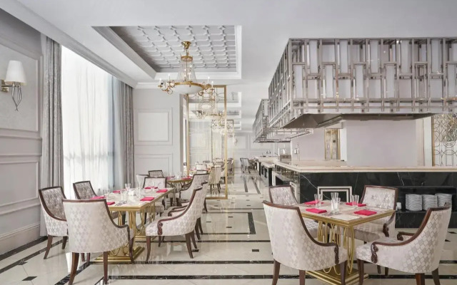 Four Points by Sheraton Lang Son