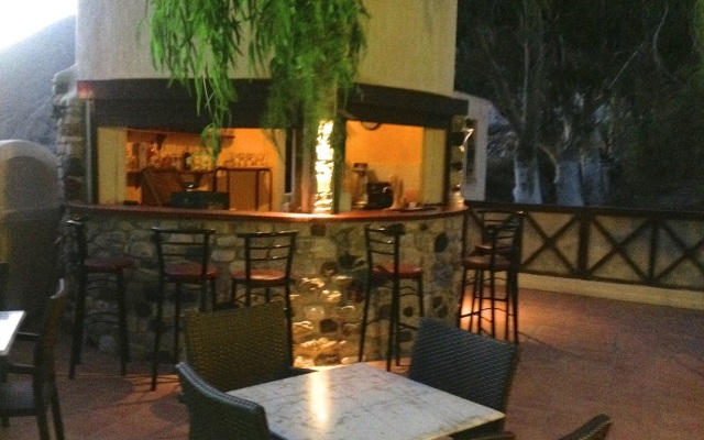 TheArtemis - Perissa Hotel