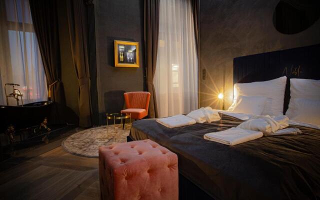 Noble Boutique Hotel - Adults Only