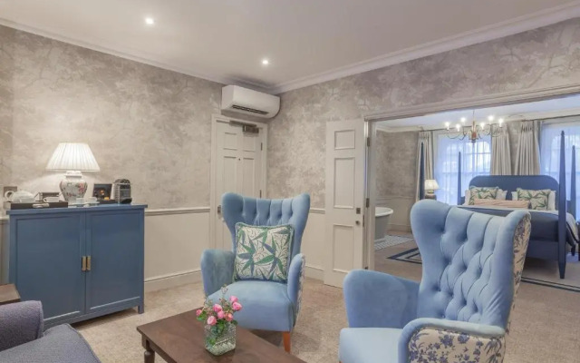 Richmond Hill Hotel