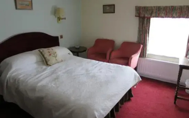 The Old Fourpenny Shop Hotel