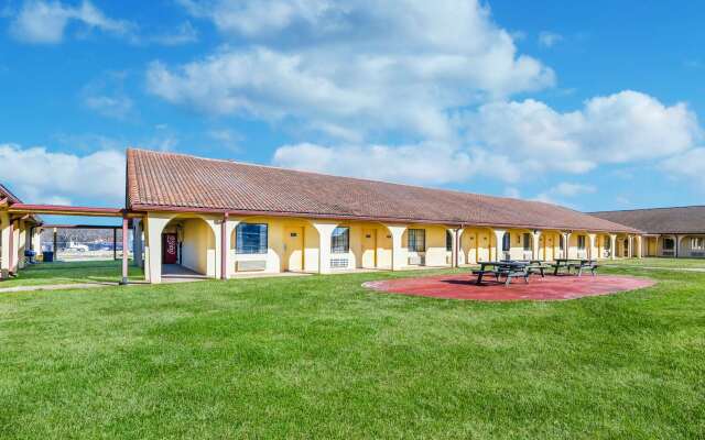 Americas Best Value Inn Bonham