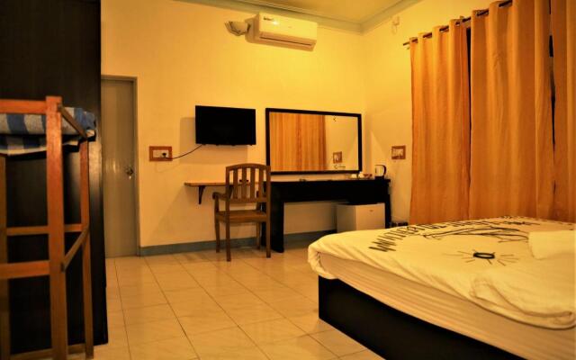 Dhigurah Inn