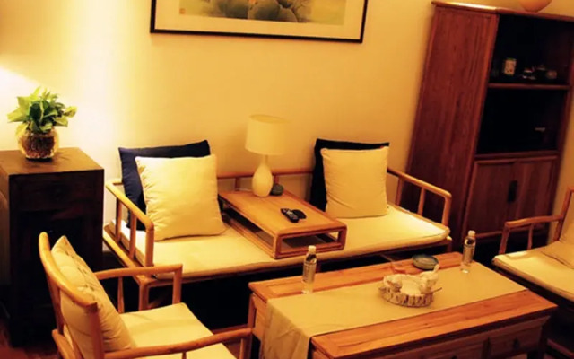 Zhengzhou Qianna Hotel