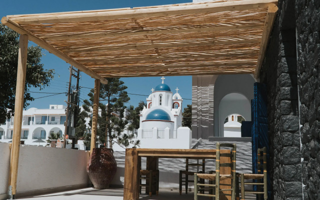 Bios Santorini Vegan - Vegetarian Boutique Hotel 