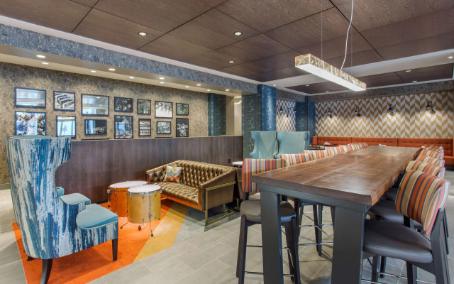 Cambria Hotel Downtown-Center City