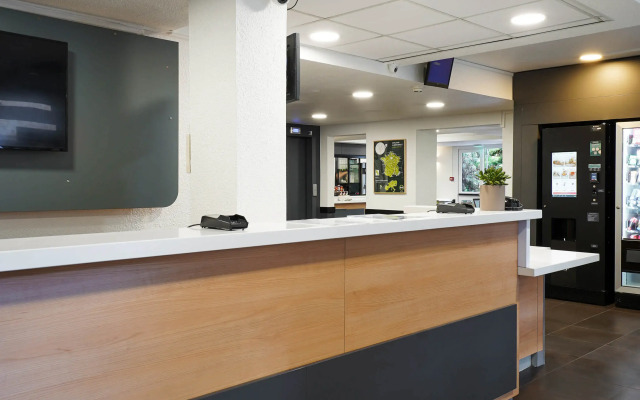 B&B HOTEL Marseille Parc Chanot