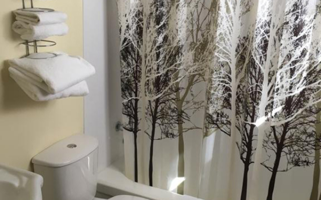 The Spirit Rock Outpost & Lodge