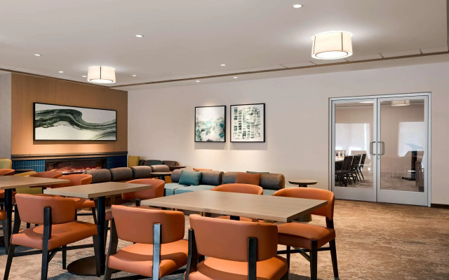Hilton Garden Inn LAX Los Angeles Airport Hotel