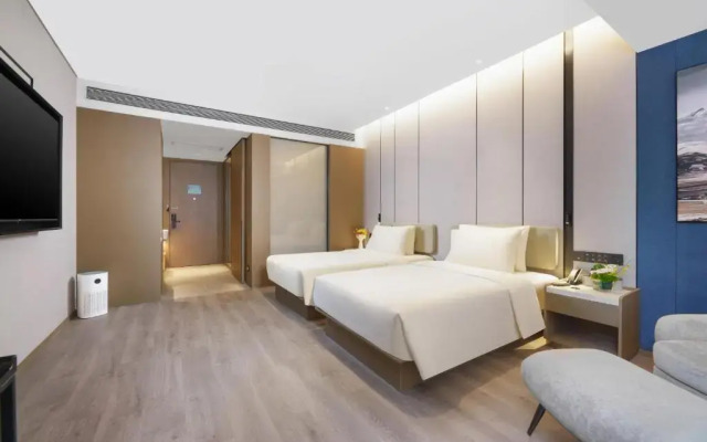 Atour Hotel Jinan West Station East Square