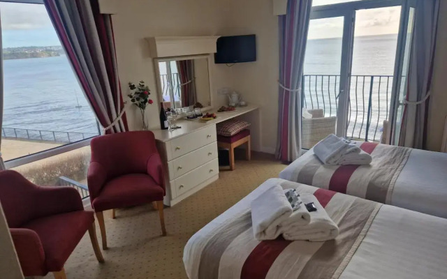 Redcliffe Hotel