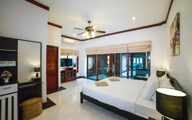 Naiyang Beach Private Pool Villa