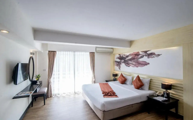 Sea Breeze Jomtien Resort (SHA Extra Plus)
