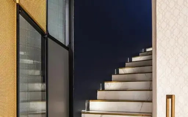 London Hotel