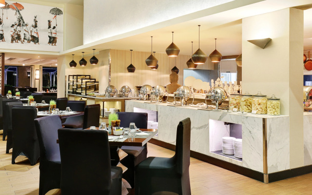 Pullman Bali Legian Beach