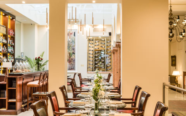 Melia Recoleta Plaza