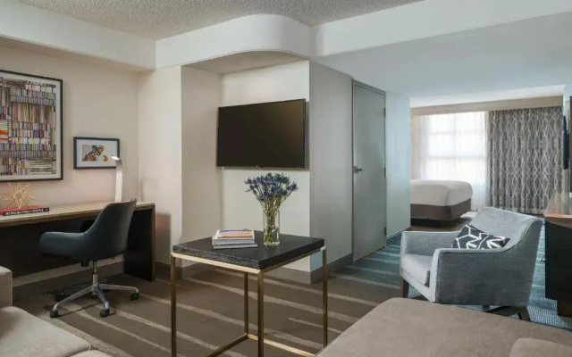 Renaissance Los Angeles Airport Hotel