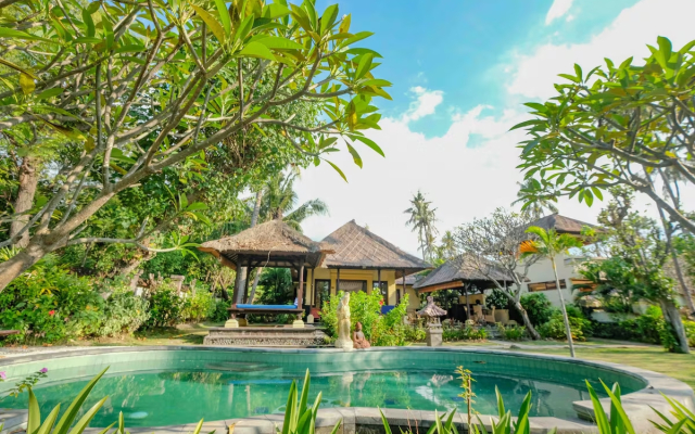 Amertha Bali Villas Beach Front Resort and Spa
