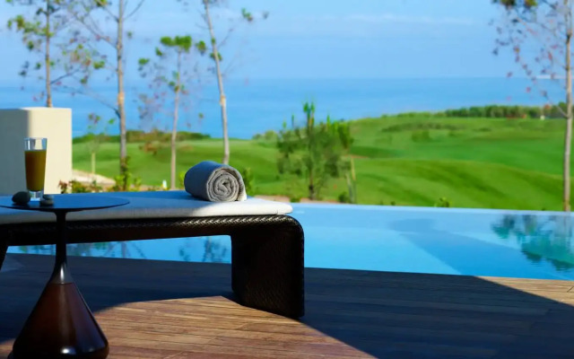 The Romanos, a Luxury Collection Resort