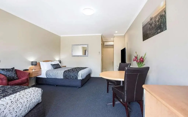 Comfort Inn May Park