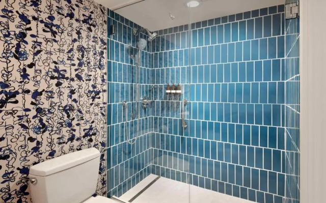 The Highland Dallas, Curio Collection by Hilton