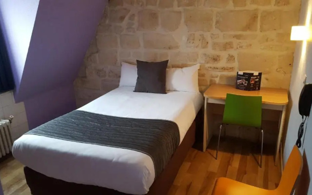 Хостел Le Montclair Montmartre by River