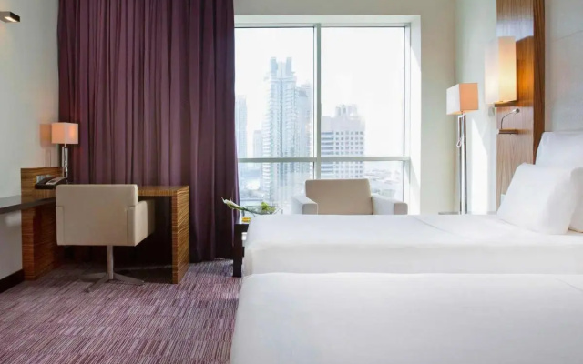 Pullman Dubai Jumeirah Lakes Towers, фото 3