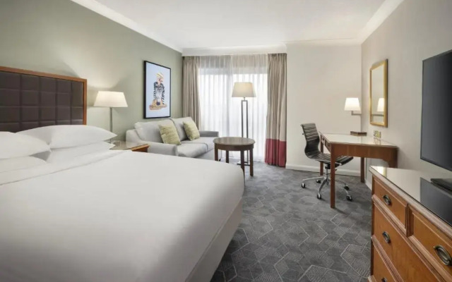 Delta Hotels by Marriott Heathrow Windsor