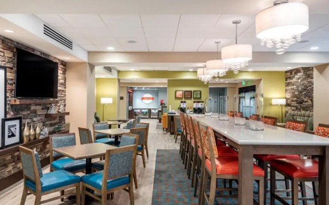 Hampton Inn Baltimore Bayview Campus
