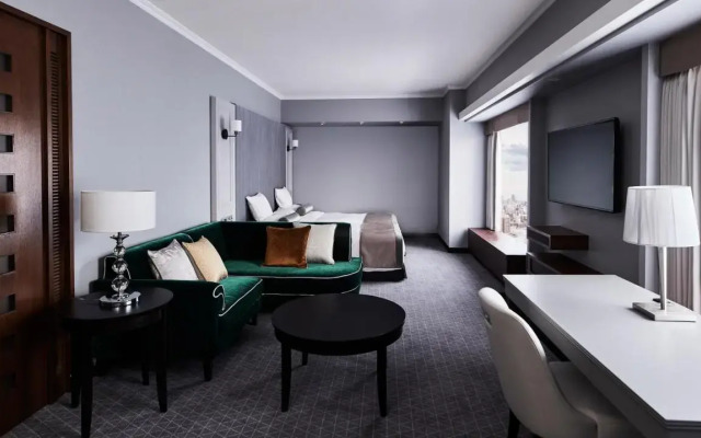 RIHGA Royal Hotel Osaka, Vignette Collection by IHG