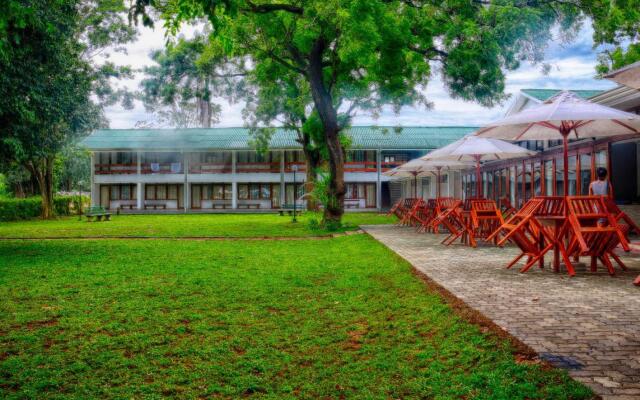 The Lakeside Hotel at Nuwarawewa