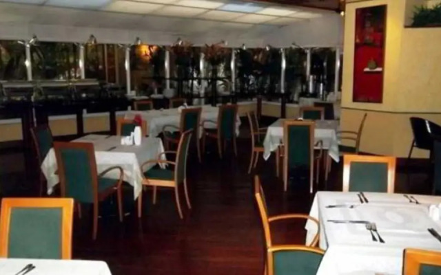 Hotel Altamira Suites