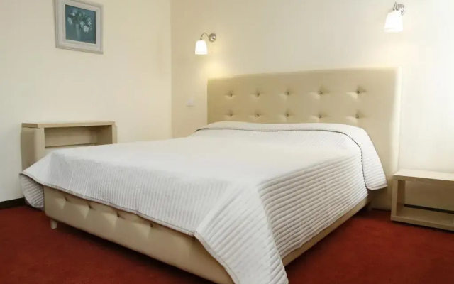 Hotel Capitol