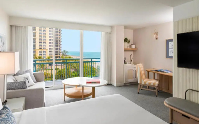 The Singer Oceanfront Resort, Curio Collection by Hilton