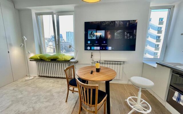 HOLIDAY 2 WiFi 300Mbs 70’TV Netflix HBO Max Apple