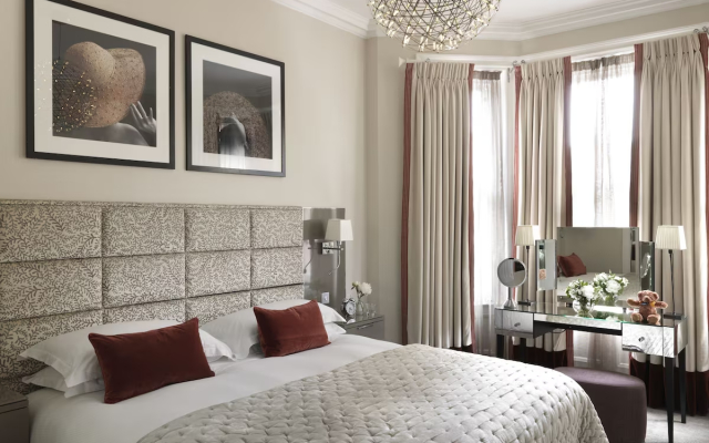 The Athenaeum Hotel & Residences