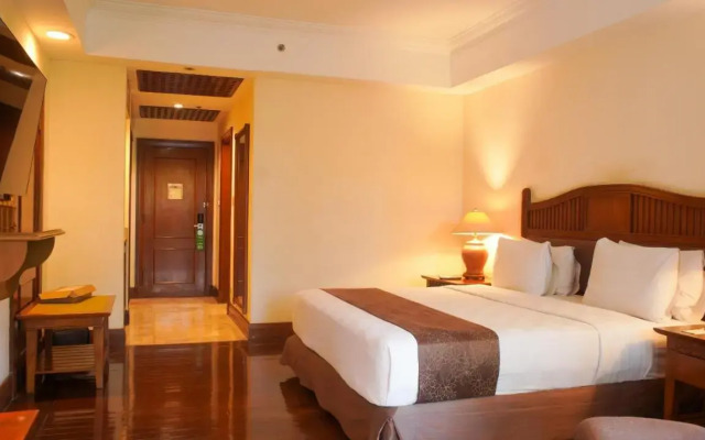 Lorin Solo Hotel