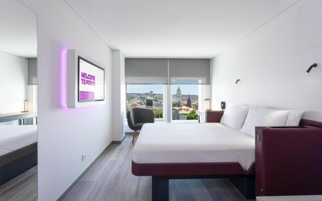 YOTEL Porto