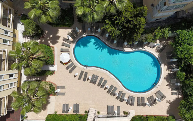 Отель Artemis Princess 