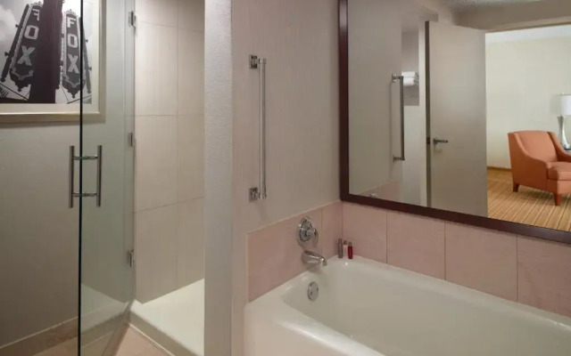 Atlanta Marriott Suites Midtown