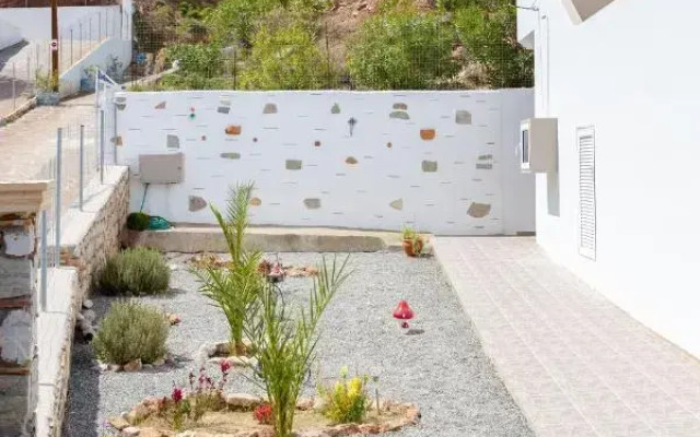Stelios Studios
