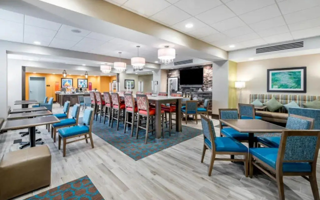 Hampton Inn Baltimore Bayview Campus