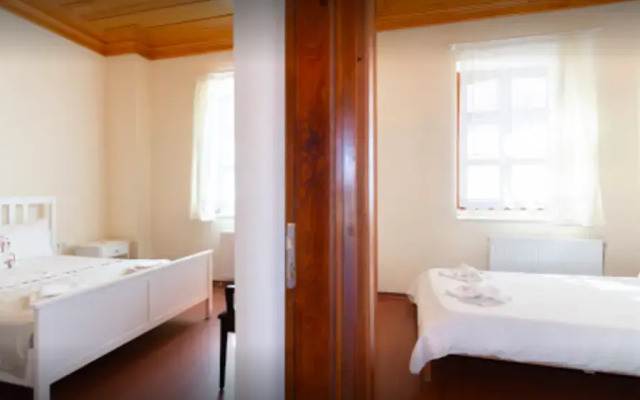 Lavantalı Konak Taş Ev - Otel&Restoran