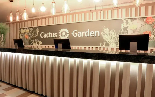 FERGUS Cactus Garden