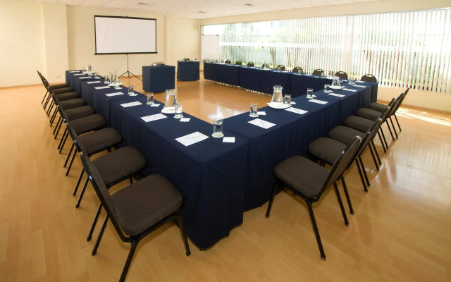 Radisson Hotel San Isidro