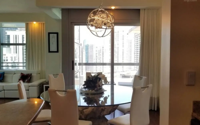 CONRAD 2 Bed APT Brickell-Free Parking