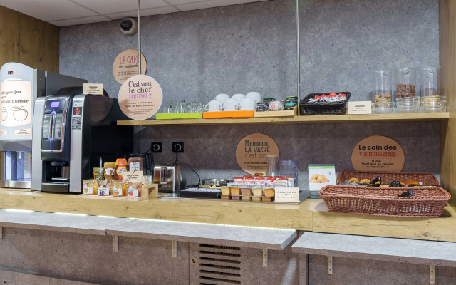 B&B HOTEL Troyes Centre