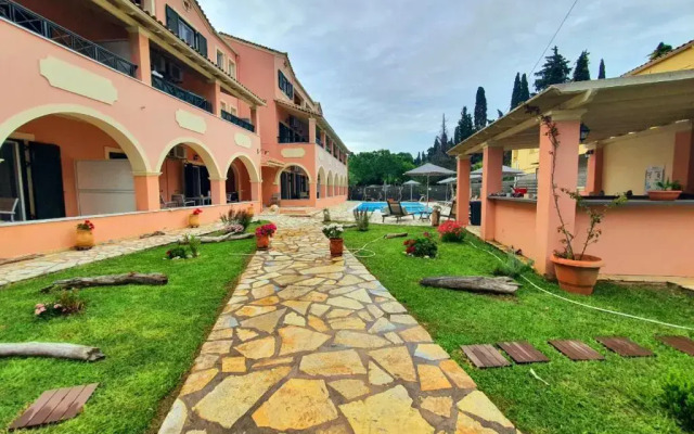 Bella De Lux Apts