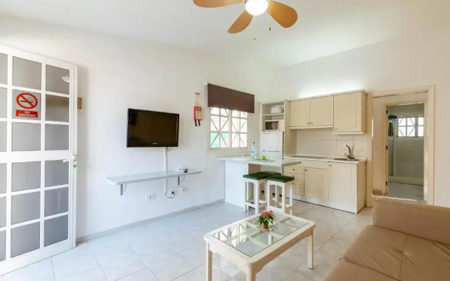 Vista Verde Adult Only