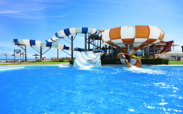 JAZ Aquamarine Hotel